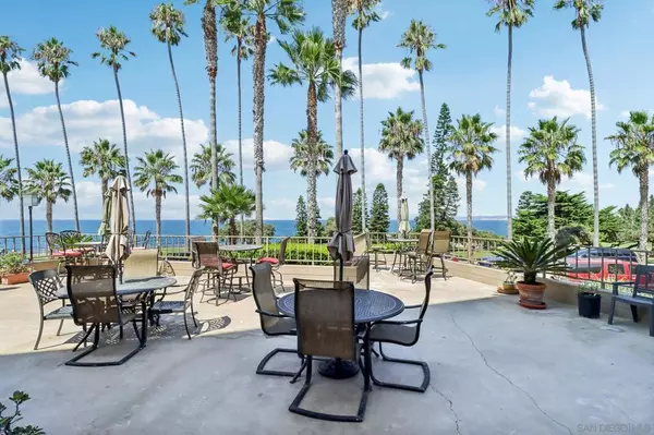 La Jolla, CA 92037,1040 Coast Blvd S #102