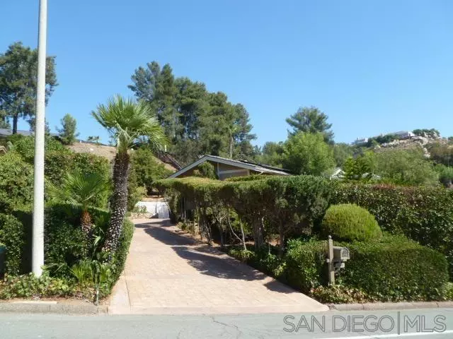 2008 Hidden Springs Drive, El Cajon, CA 92019