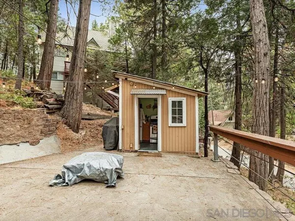 Lake Arrowhead, CA 92352,27961 Rainbow Dr