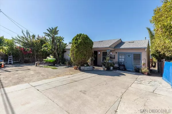 1574 76 Skyline Dr, Lemon Grove, CA 91945