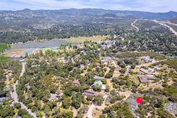 Pine Valley, CA 91962,410-052-31-00