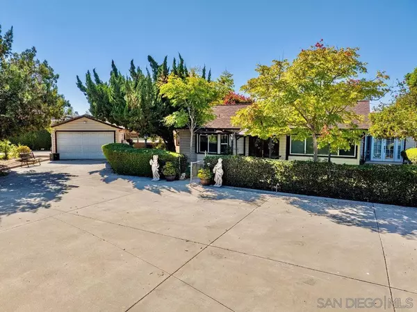 Vista, CA 92083,740 Anns Way