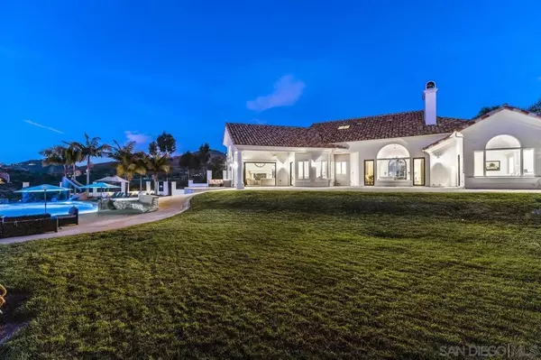 Rancho Santa Fe, CA 92067,7496 Vista Rancho Ct