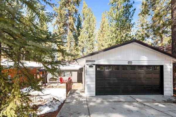 41602 McWhinney Ln, Big Bear, CA 92315