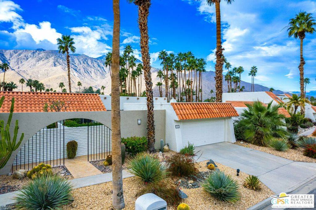 Palm Springs, CA 92264,3381 Andreas Hills DR