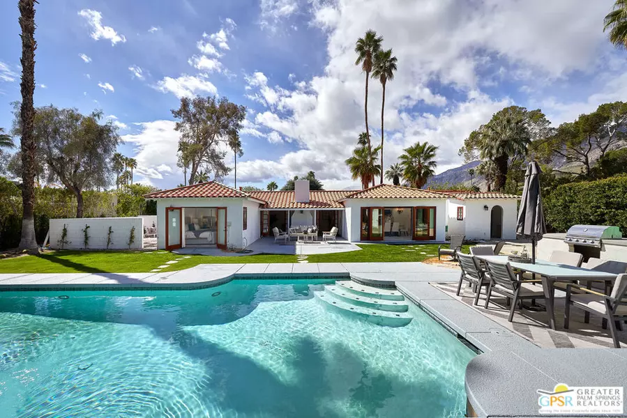 810 E Paseo El Mirador, Palm Springs, CA 92262