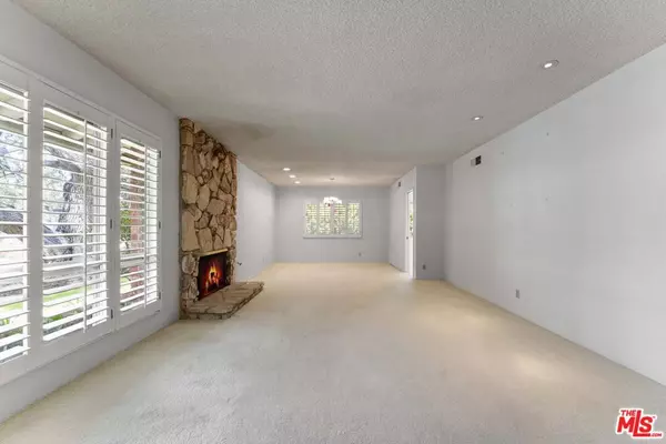 Encino, CA 91436,3522 Green Vista DR