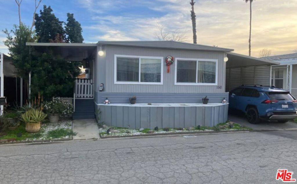 Bakersfield, CA 93308,150 Torrey Pine LN