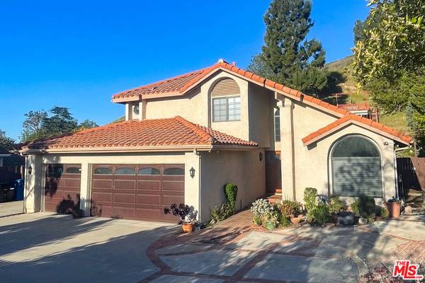 17611 Doric ST, Granada Hills, CA 91344