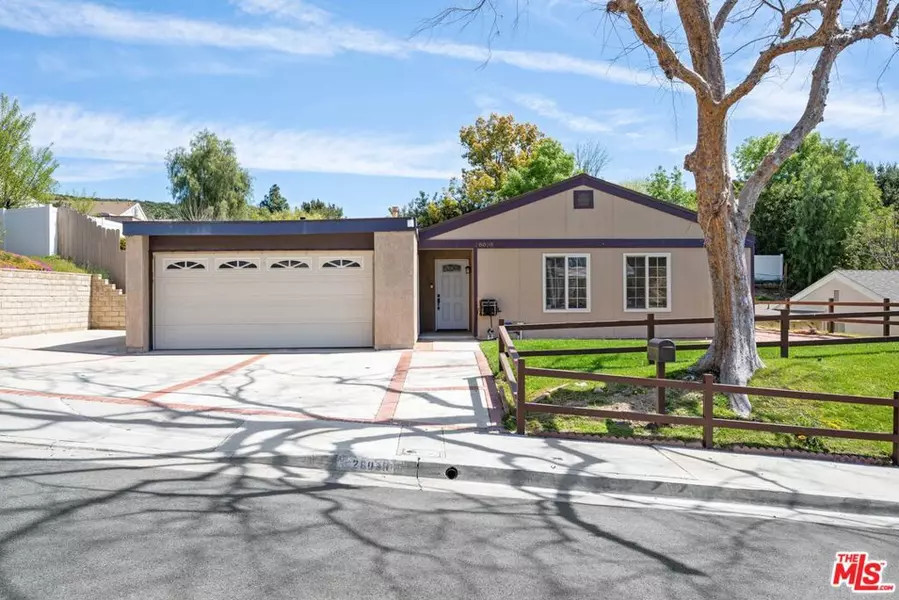 28038 Lakehurst AVE, Canyon Country, CA 91351