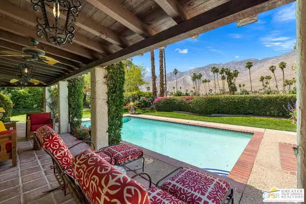 2231 S Caliente DR, Palm Springs, CA 92264