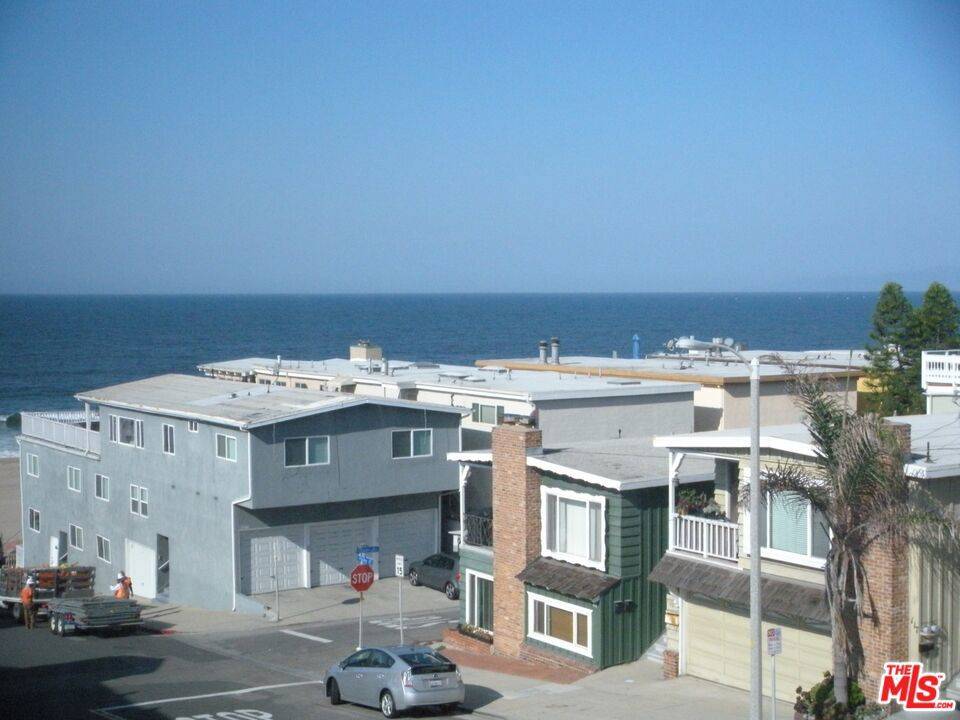 Manhattan Beach, CA 90266,128 Marine AVE