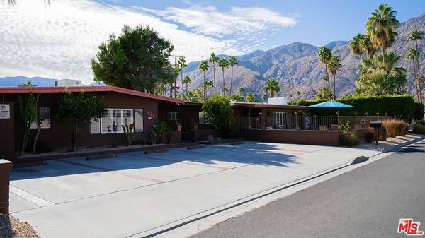 Palm Springs, CA 92264,975 E Camino Parocela