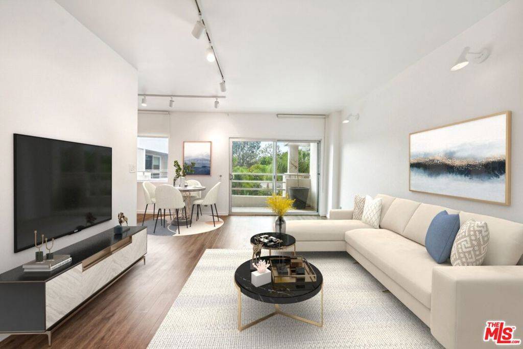 1131 Alta Loma RD #528, West Hollywood, CA 90069