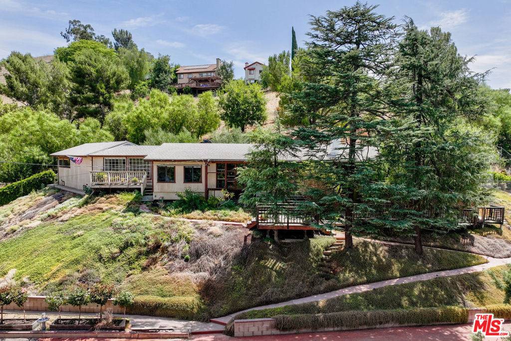 10330 Johanna AVE, Sunland, CA 91040