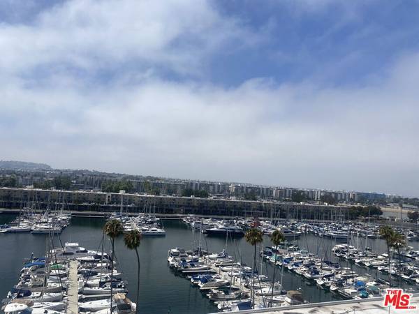 Marina Del Rey, CA 90292,4335 Marina City DR #1138