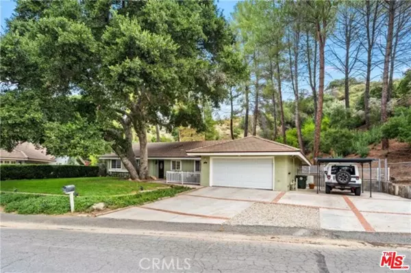 Canyon Country, CA 91387,15737 Beaver Run RD