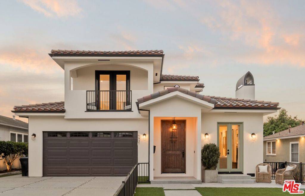 7937 Kenyon AVE, Los Angeles, CA 90045