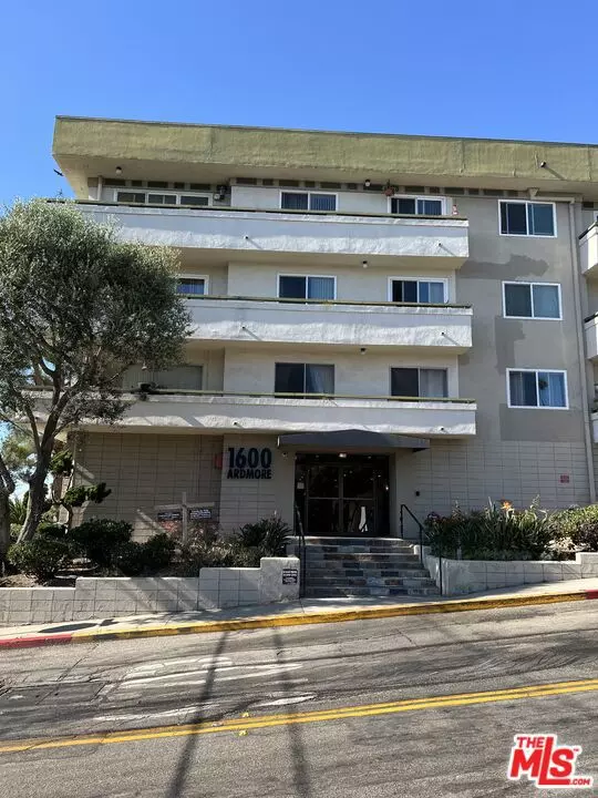 1600 Ardmore AVE #318, Hermosa Beach, CA 90254