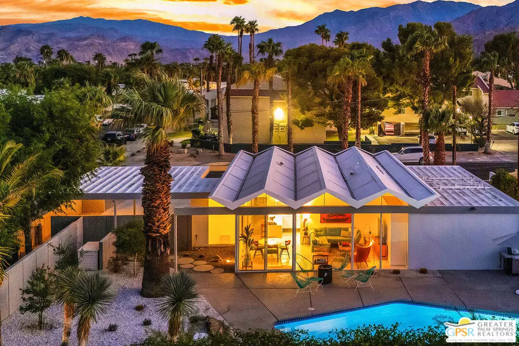 Palm Springs, CA 92262,290 E Simms RD