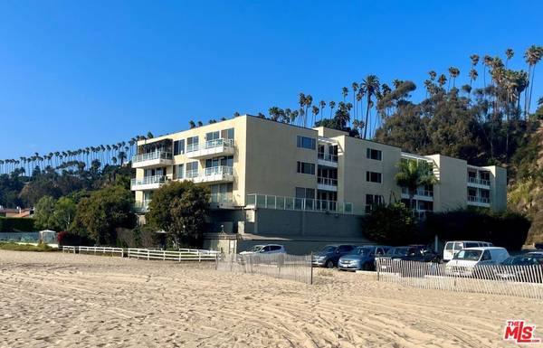 Santa Monica, CA 90402,723 Palisades Beach RD #103