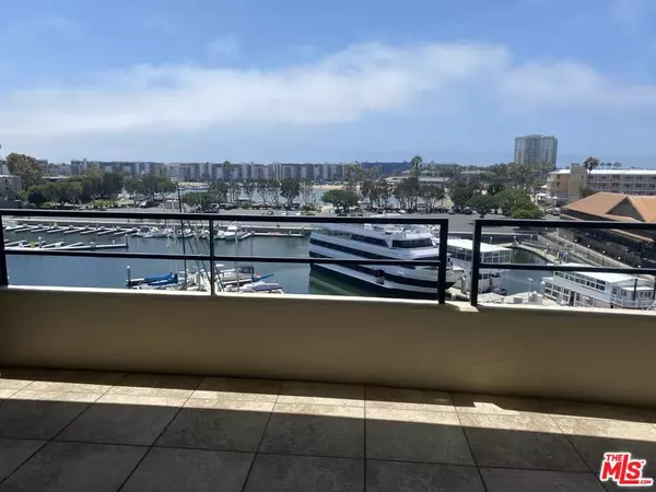 Marina Del Rey, CA 90292,4267 Marina City DR #102