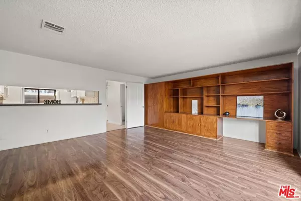 Santa Monica, CA 90404,2519 Kansas AVE #107