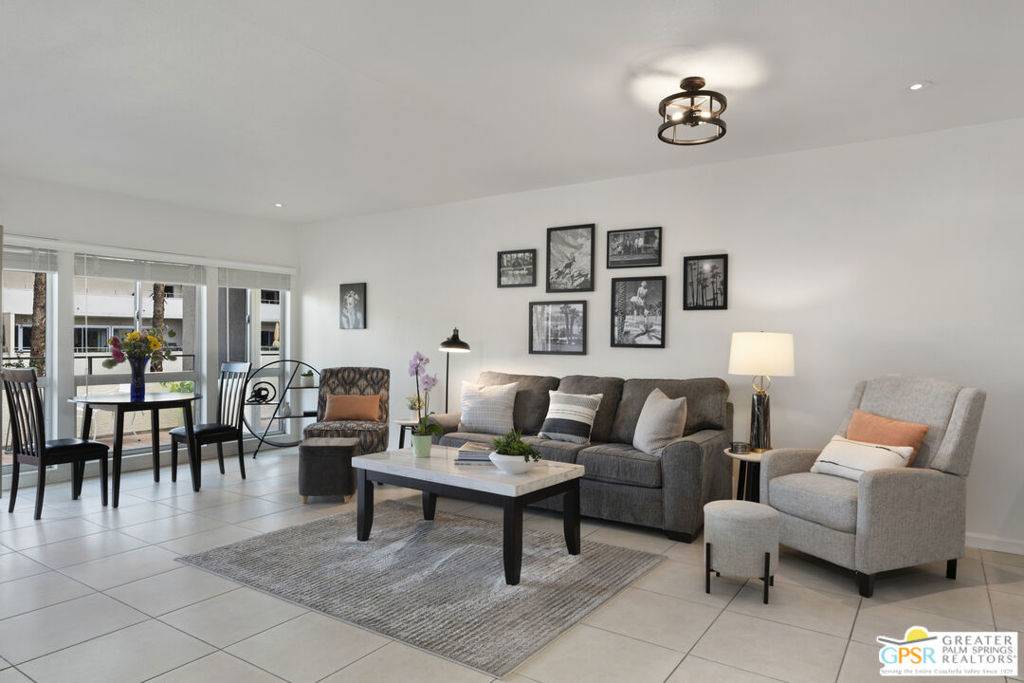 277 E Alejo RD #222,  Palm Springs,  CA 92262