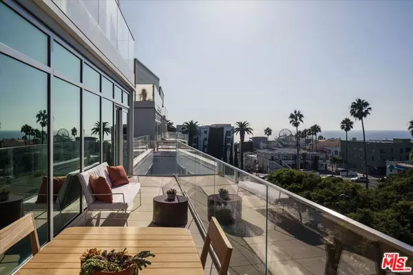 1705 Ocean AVE #504, Los Angeles, CA 90401