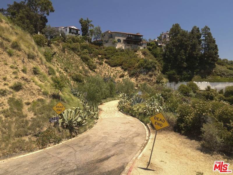 1 Mulholland, Los Angeles, CA 90068