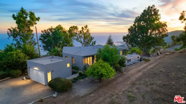 21877 Azurelee DR, Malibu, CA 90265