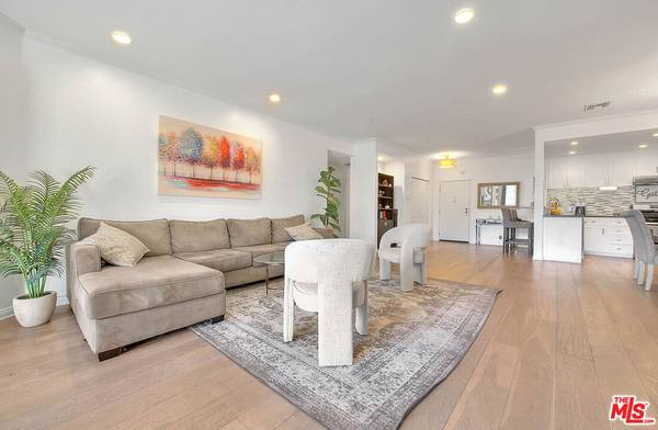 Studio City, CA 91604,3947 Carpenter AVE #106