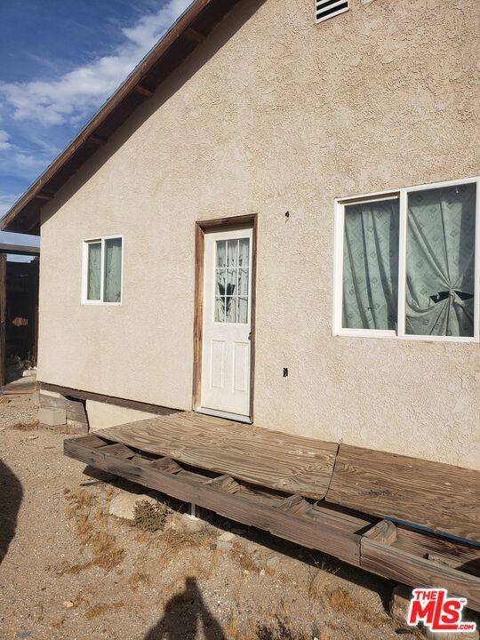 Lucerne Valley, CA 92356,14196 Fairlane RD