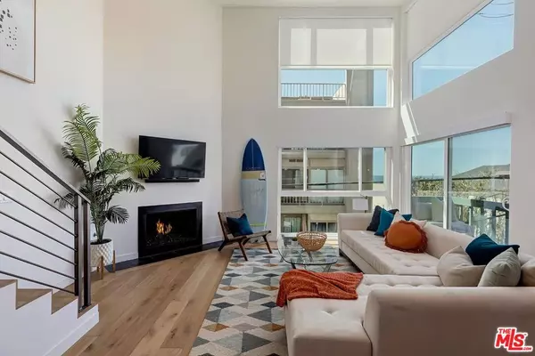 Marina Del Rey, CA 90292,14 Reef ST #1