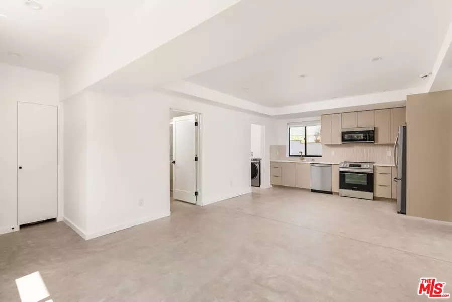 2821 COLORADO AVE #7, Santa Monica, CA 90404