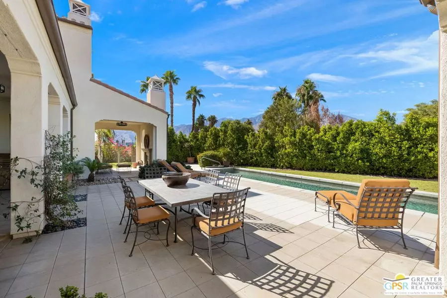 4410 Esplanade LN, Palm Springs, CA 92262