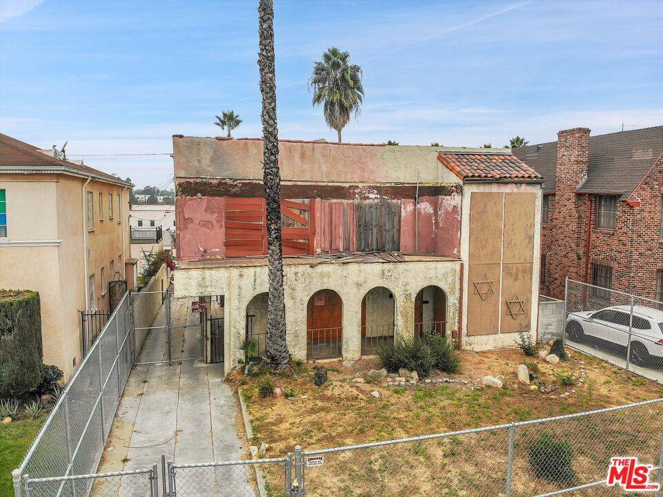 1259 S Longwood AVE, Los Angeles, CA 90019