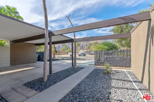 Palm Springs, CA 92262,2372 N Trail CIR