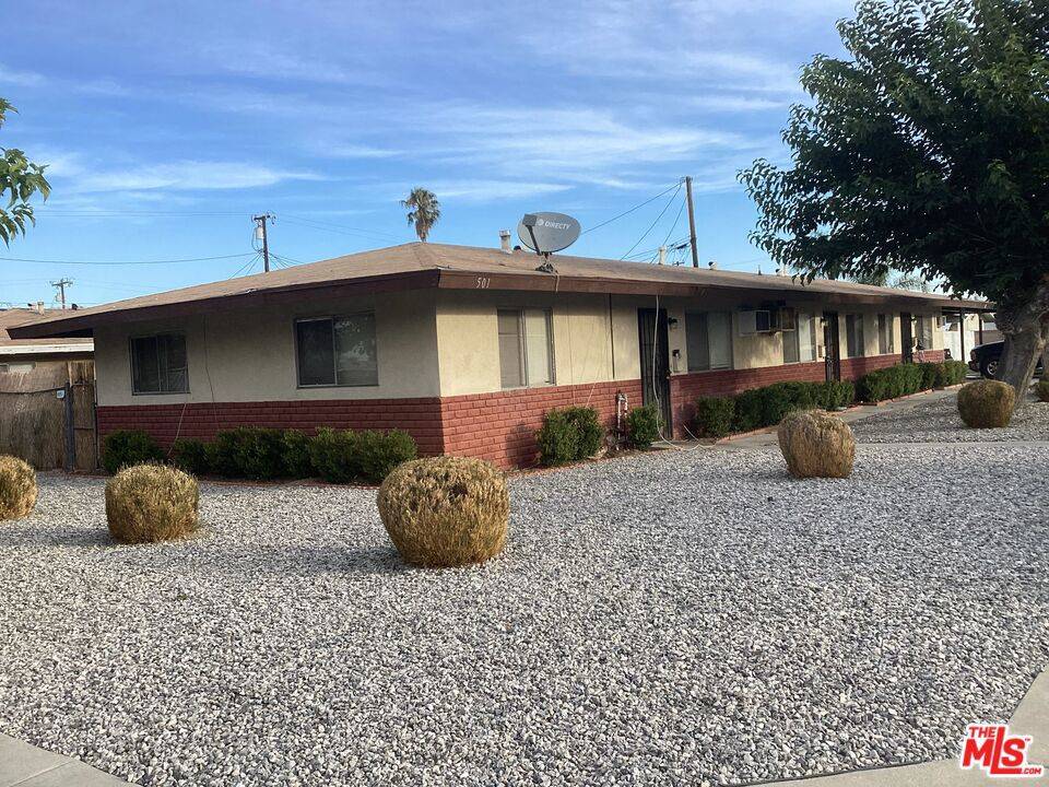 501 Cedar PL, Hemet, CA 92543