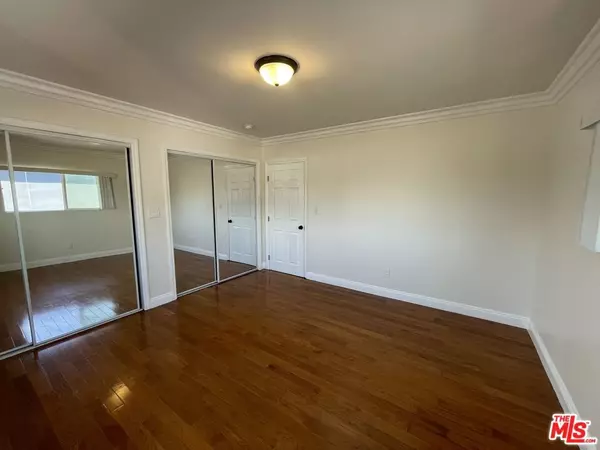 Panorama City, CA 91402,8816 Tobias AVE #7