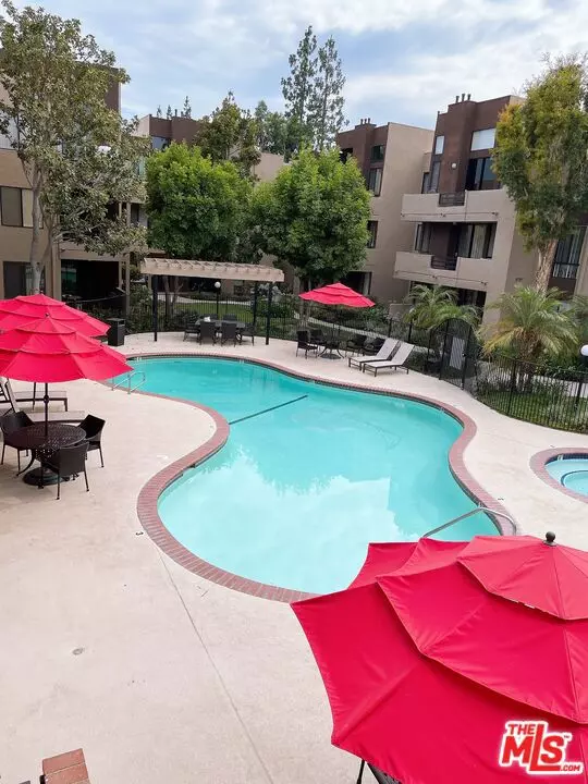 7826 Topanga Canyon BLVD #29, Canoga Park, CA 91304