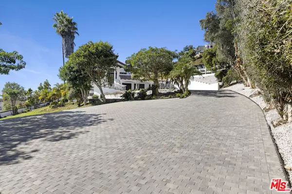 Malibu, CA 90265,3909 Villa Costera