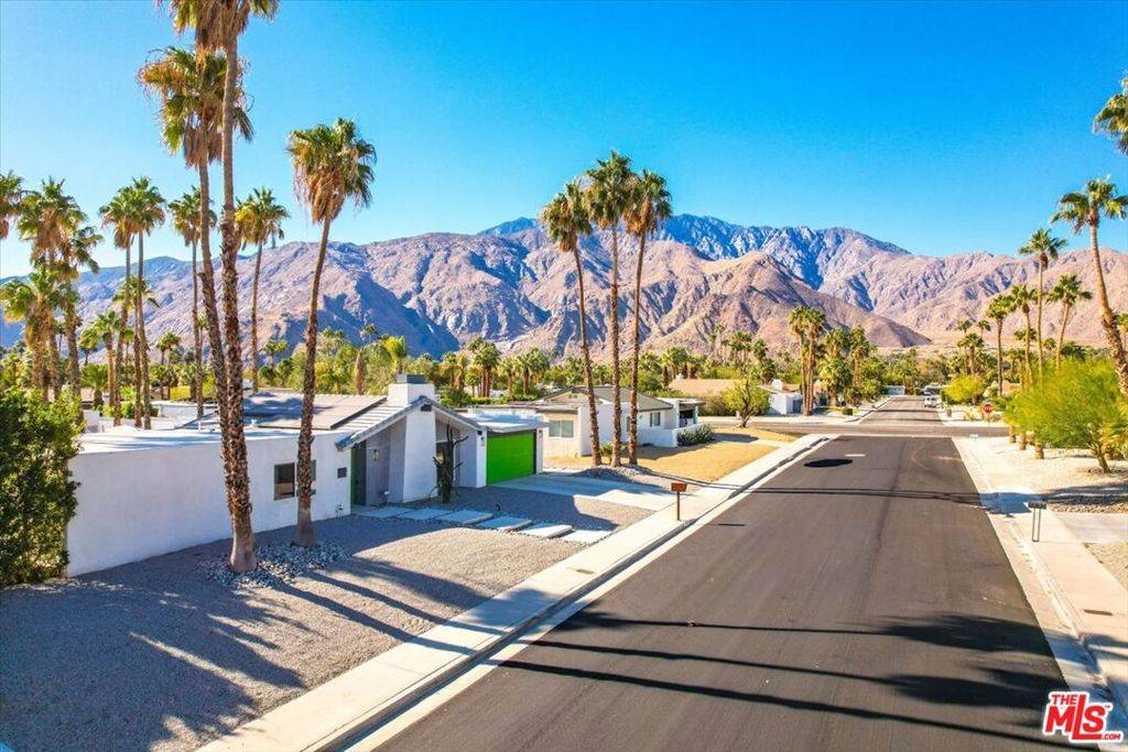 Palm Springs, CA 92262,1053 E El Cid