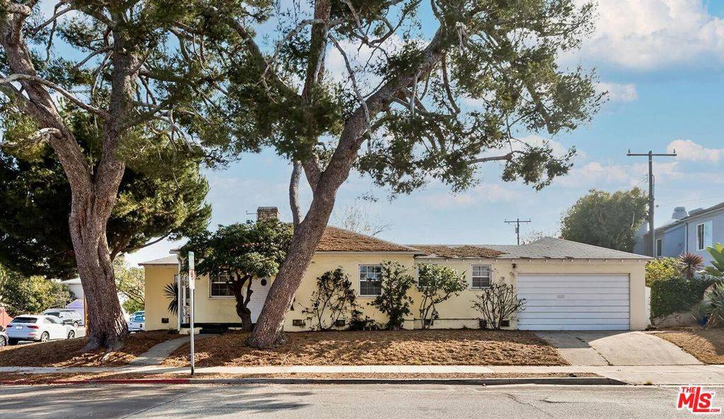 3002 18th ST, Santa Monica, CA 90405