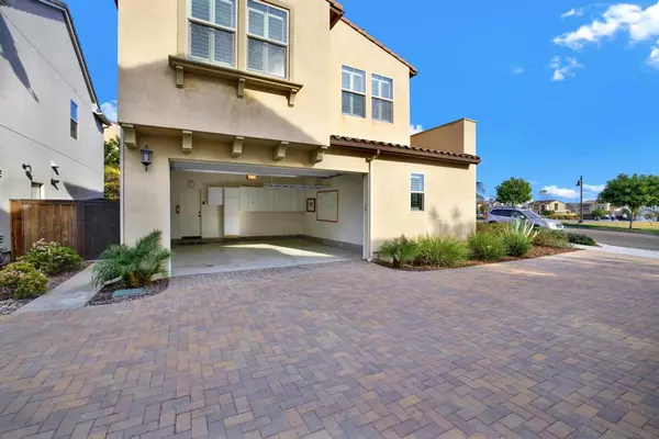 Chula Vista, CA 91913,1025 Camino Aldea