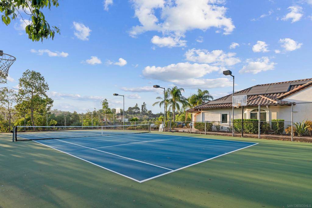 Poway, CA 92064,15419 Vali Hai Road