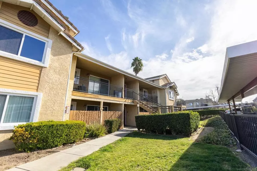 495 San Pasqual Valley Rd #144, Escondido, CA 92027