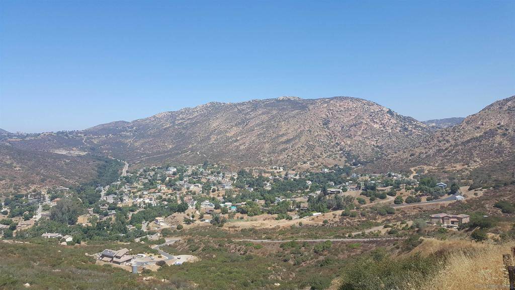 El Cajon, CA 92019,Crows Nest
