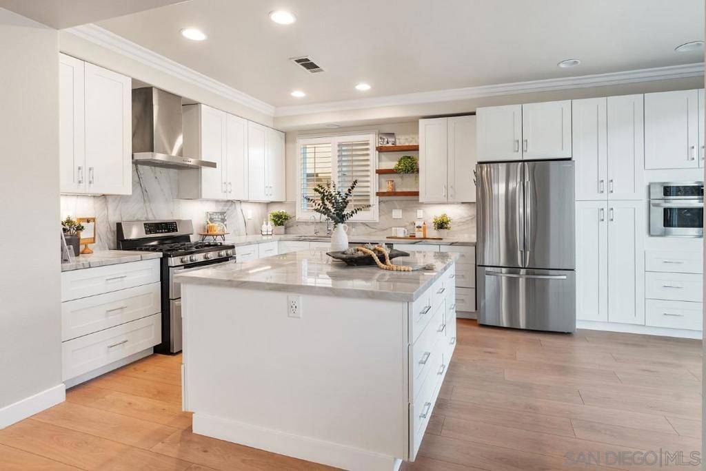 San Marcos, CA 92078,431 Camino Hermoso