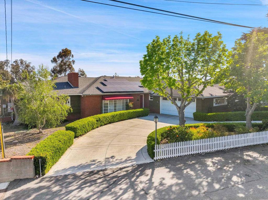 9226 Briercrest Dr, La Mesa, CA 91942